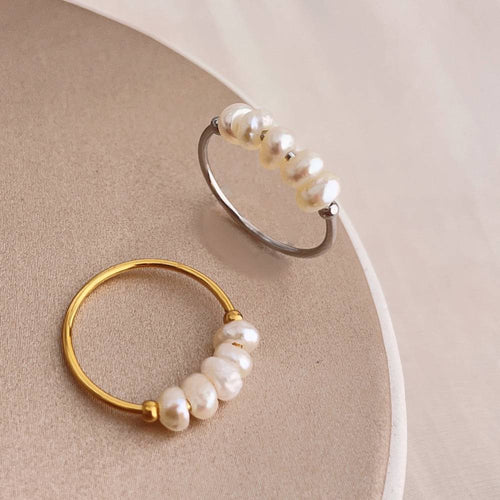 Mini Pearl Ring