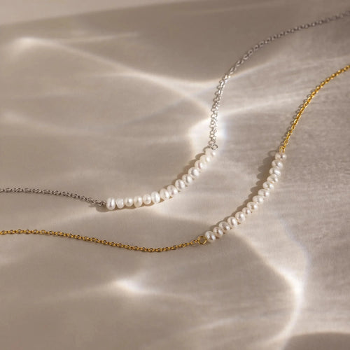 Pearl Curve Necklace