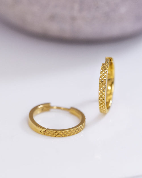 Pyramid Cut Hoops