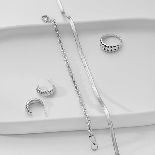 Herringbone Chain Necklace