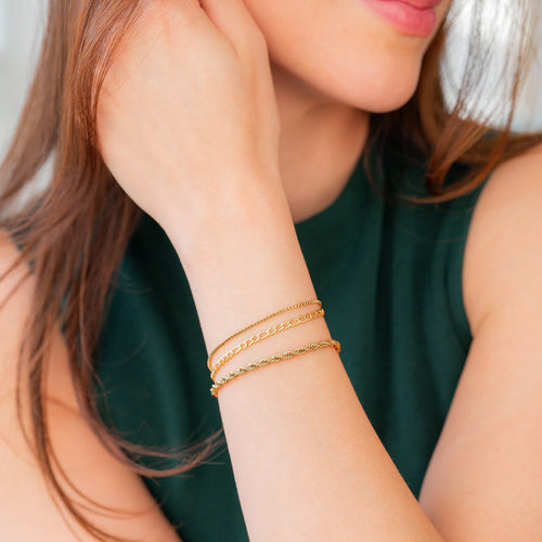 Essential Figaro Chain Bracelet