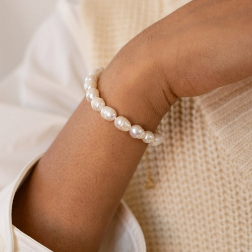 Bold Pearl Bracelet