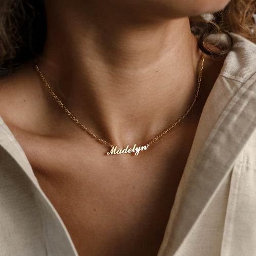 Make a Statement with the Carrie Name Necklace in Figaro Chain