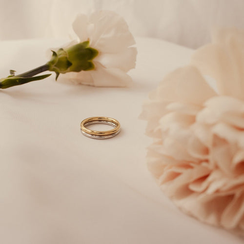 Delicate Knuckle Ring: Minimalist Beauty
