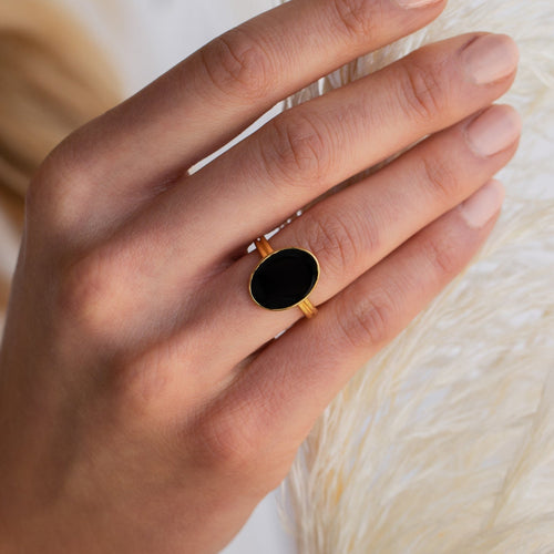 Vintage Glamour: Midnight Hour Black Onyx Signet Ring