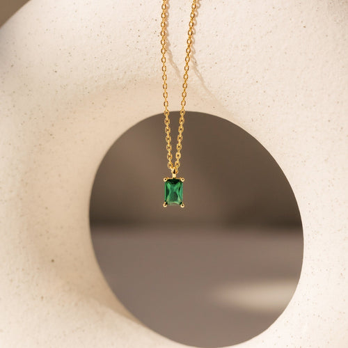 Maia Emerald Pendant Necklace