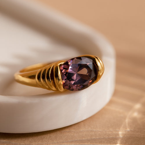 Vintage Glamour: Dark Amethyst Signet Ring
