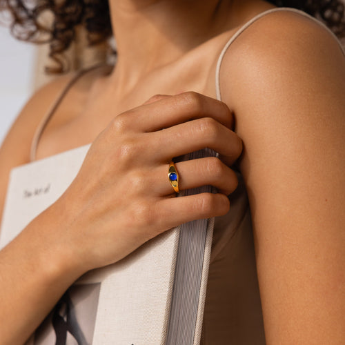 Subtle Elegance: Mini Signet Mood Ring
