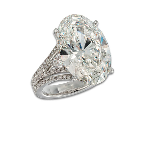 Tromso Ring 18K White Gold, E, VS1 | IGI Certified, 15 1/5 ct Center