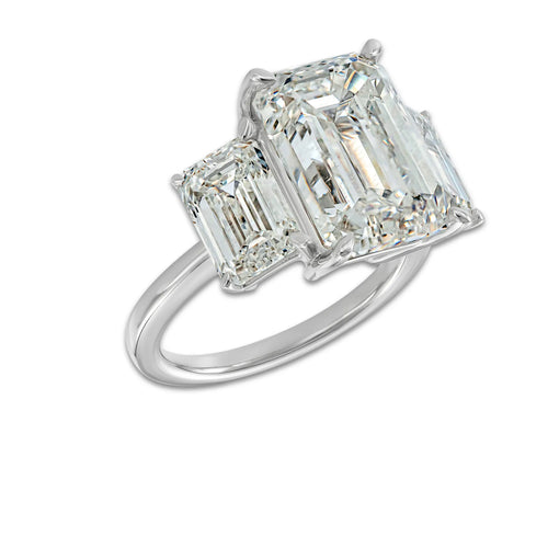 Seville Ring 18K White Gold, E, VS1 | IGI Certified, 8 ct Center