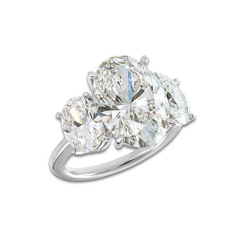 Sofia Ring 18K White Gold, E, VS1 | IGI Certified, 7 3/7 ct Center