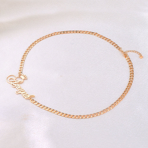 The Queen Name Necklace