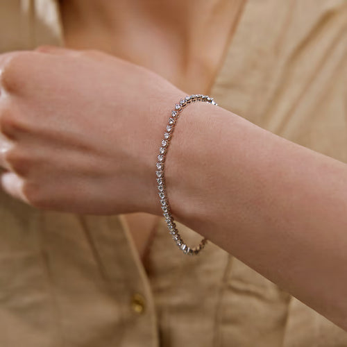 Round Lab Grown Diamond Three Prong Tennis Bracelet