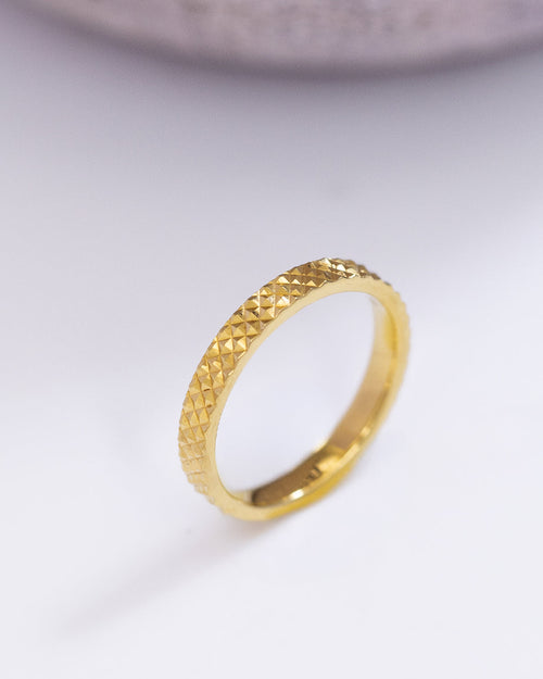 Pyramid Edge Ring