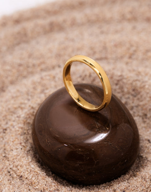 Wide Edge Ring