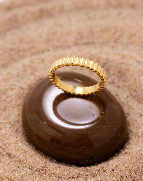 Bold Grooved Gold Ring