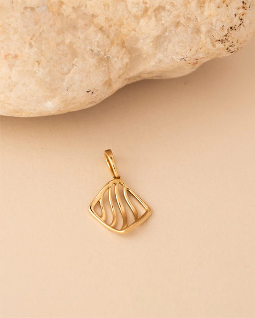 Waving Line Pendant