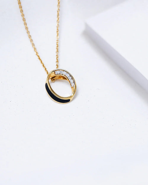 O Oval Necklace