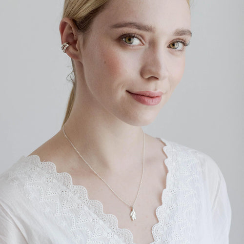 Sterling Silver Leaf Pendant Necklace