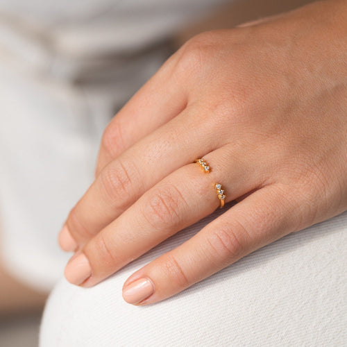 Elegance Redefined: The Serafina Diamond Ring