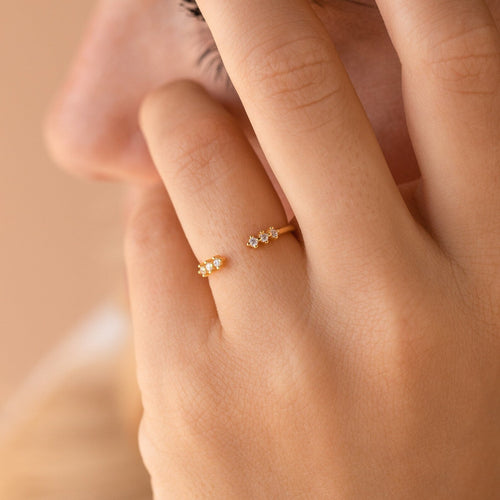 Elegance Redefined: The Serafina Diamond Ring