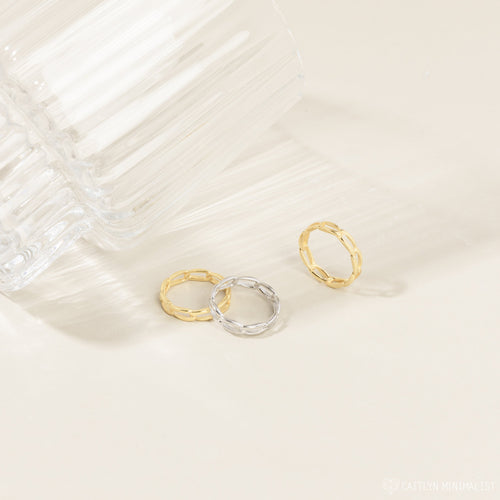 Elegant Link Ring