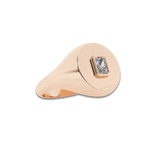 Tale näas Defining 1/6 ctw Radiant Lab Grown Diamond Signet Ring 14K Rose Gold, DE, VS1 | 1/7 ct Center