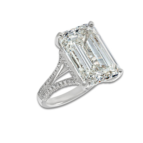 Aspen Ring 18K White Gold, E, VS1 | IGI Certified, 17 2/5 ct Center
