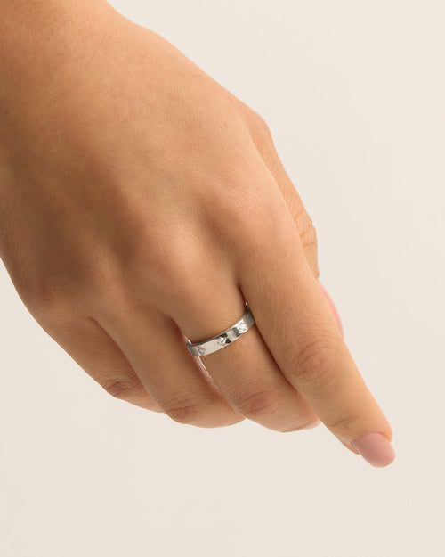 White Gold Vermeil Infinite Light Ring
